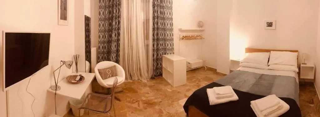 B&B La Terrazza Near The Beach Bari Italië