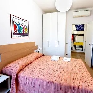https://trilocale-6p-con-wifi-ac-posto-auto-a-30-mt-dalla-metro-3.italymilanhotels.net