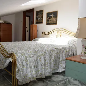 https://la-petite-maison.sicilyhotelsitaly.net