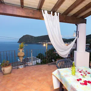 https://stella-del-mattino-lipari.sicilyhotelsitaly.net